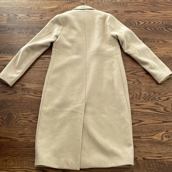 Abercrombie & Fitch Dad coat in beige - Picture 3 of 4